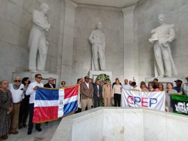 efemerides-¿patrias277-696x522