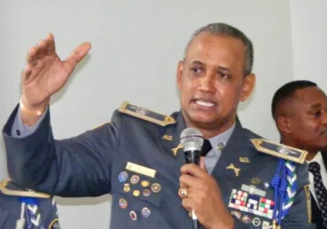GeneraldelaPoliciaCristobalMoralesM-770x540