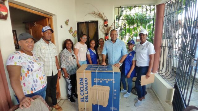 SalvadorHolguin.12.39-AM