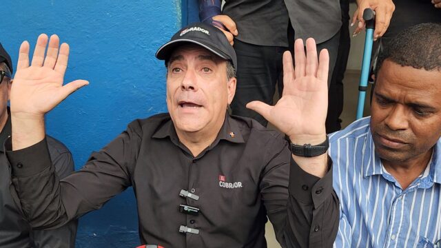 RoqueEspaillat44AAXjRv
