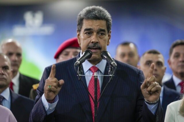 NicolasMaduro12-813