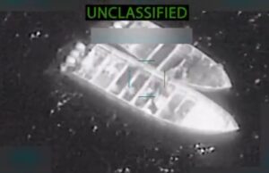 EE.UU. bombardea cuatro barcos en un nuevo ataque en el Pacífico