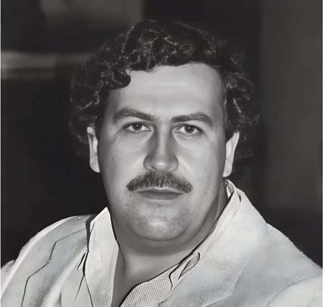 PabloEscobar36x1458