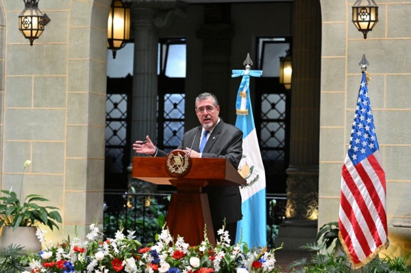 BernardoArevalodeLeon