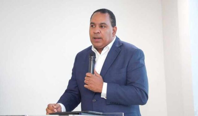 EdgarBatistadirectordelaOgtic03c50