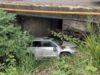 Gobernadora de Dajabón sale ilesa tras aparatoso accidente que lanzó su vehículo debajo de un puente